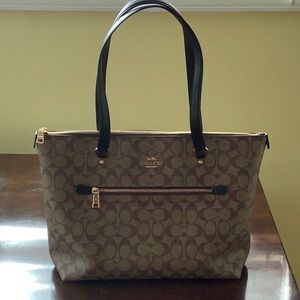 COACH GALLERY TOTE